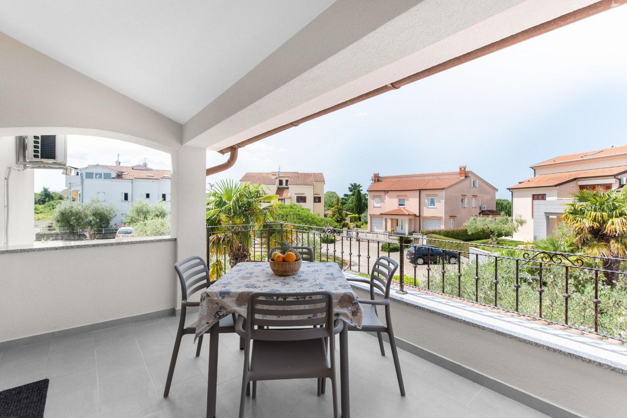 Villa Hope - Apartments With Shared Pool Porec Room photo